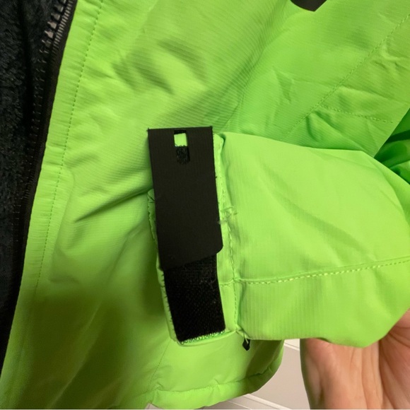 SUOKENI Wmns Waterproof green Ski Snowboarding Jacket (M) Fur Lined Remvb Hood - Picture 8 of 10